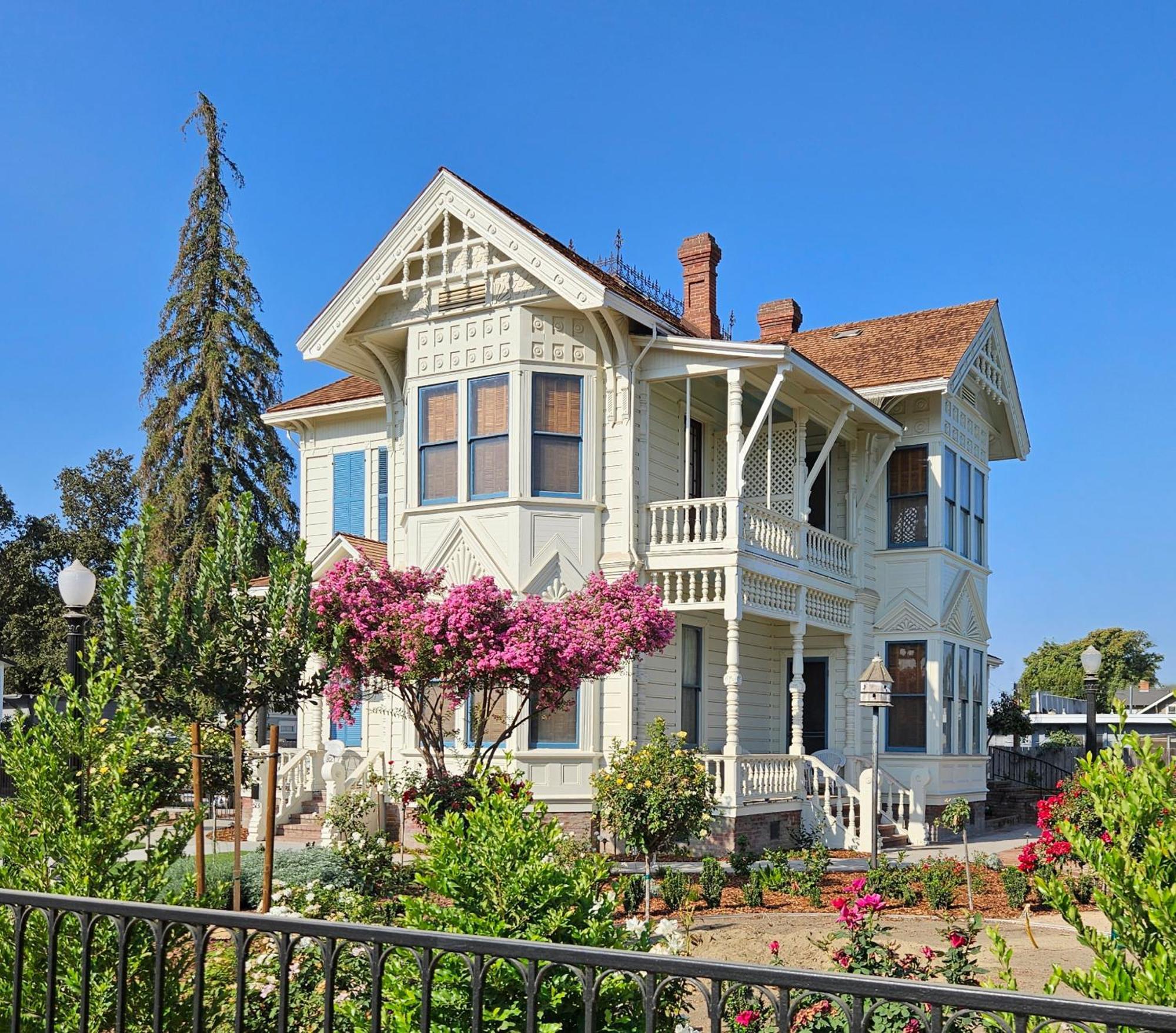 The Jd Hyde Historic Inn Visalia Esterno foto